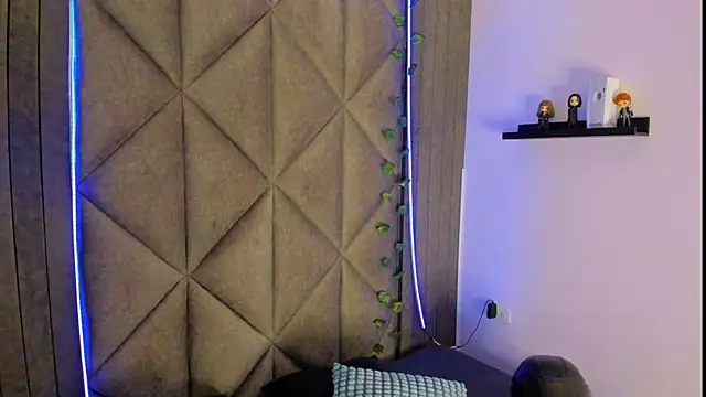 AbbyWathson online show from 11-05-25, 11:21