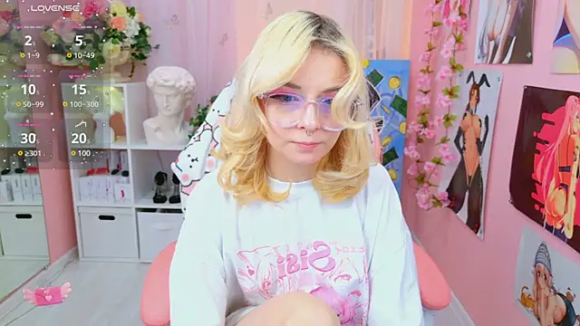 Coconut Mia online show from 01-17-25, 08:55