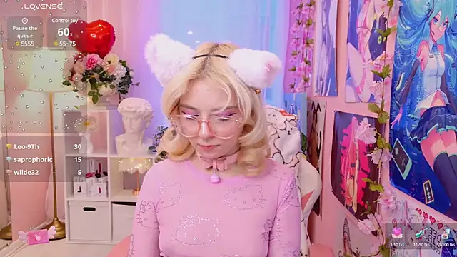 Coconut Mia online show from 02-14-25, 10:25