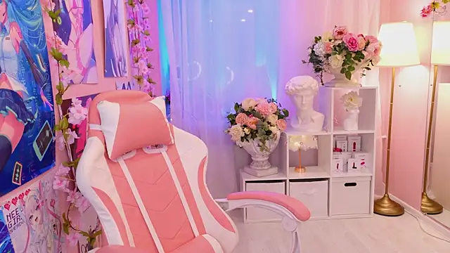 Coconut Mia online show from 03-22-25, 07:53