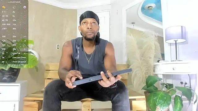 Snapshot of RicoBrown777_ chatting on 07-02-26, 03:56 RicoBrown777 online show from 07-02-26, 03:56