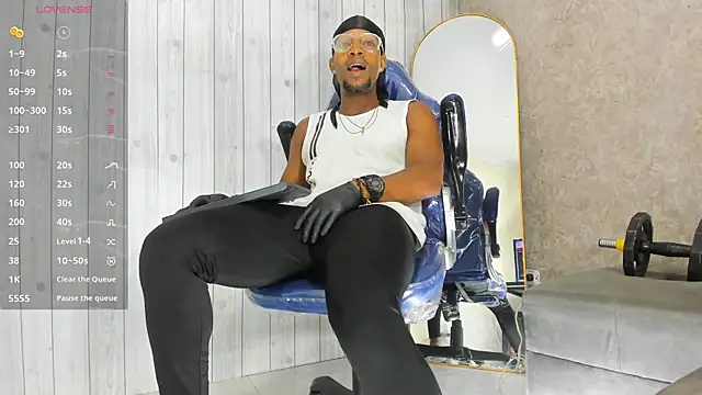 Snapshot of RicoBrown777_ chatting on 07-16-26, 12:11 RicoBrown777 online show from 07-16-26, 12:11
