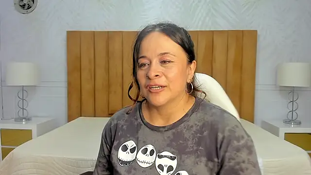 Daphne81  online show from 01-29-25, 09:12