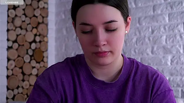 LowOncoming online show from 04-09-26, 02:22