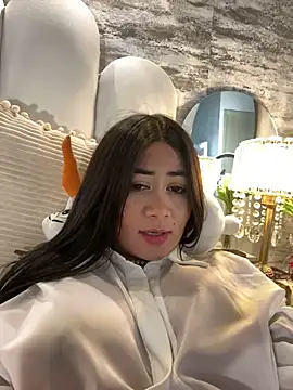  MadiLee  online show from 12-04-24, 05:27