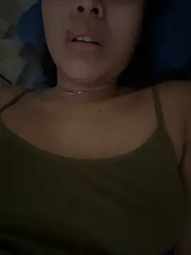 Snapshot of Avint-Perfeita chatting on 03-22-25, 09:21 Avint-Perfeita online show from 03-22-25, 09:21