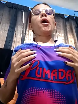 karolainvalentina online show from 02-14-25, 12:25