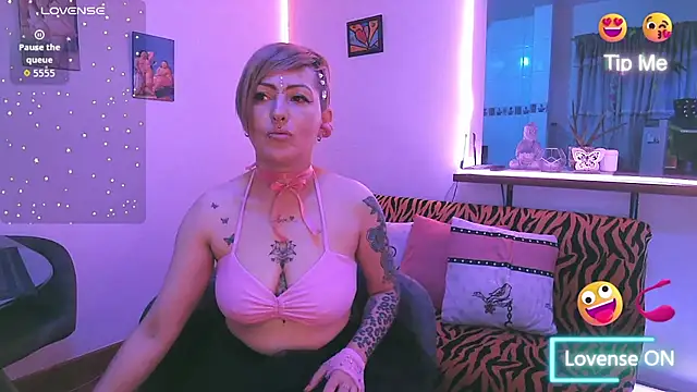 Maria fernandaxxx  online show from 11-04-25, 10:42