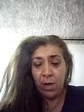 Snapshot of sarethdeivy_ chatting on 03-10-25, 11:27 sarethdeivy  online show from 03-10-25, 11:27