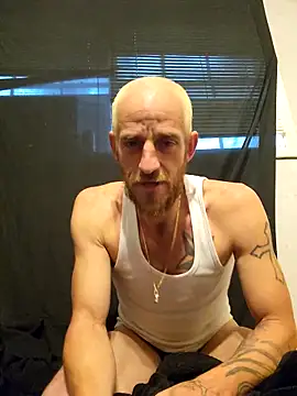 Snapshot of 5g4ever chatting on 02-11-25, 09:14 5g4ever online show from 02-11-25, 09:14