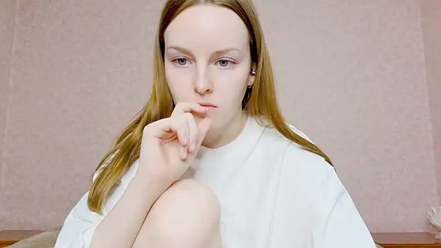 Snapshot of Wild__flowers chatting on 10-16-25, 05:14 Wild  flowers online show from 10-16-25, 05:14