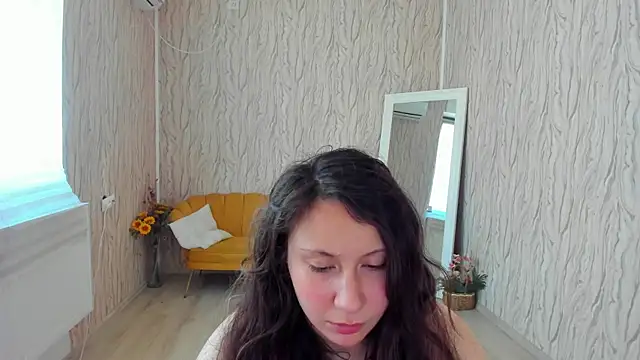 Snapshot of AishaRouhi chatting on 01-02-25, 11:31 AishaRouhi online show from 01-02-25, 11:31