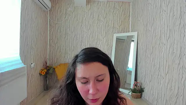 Snapshot of AishaRouhi chatting on 01-08-25, 11:43 AishaRouhi online show from 01-08-25, 11:43