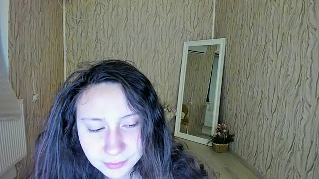 Snapshot of AishaRouhi chatting on 01-13-25, 05:23 AishaRouhi online show from 01-13-25, 05:23