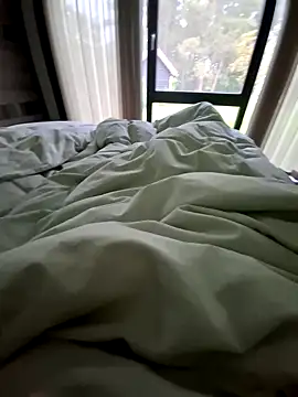 Snapshot of royisnice2 chatting on 09-29-25, 06:29 royisnice2 online show from 09-29-25, 06:29