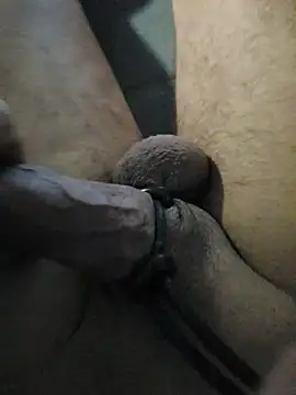 Snapshot of Reeeks69 chatting on 01-16-25, 01:06 Reeeks69 online show from 01-16-25, 01:06