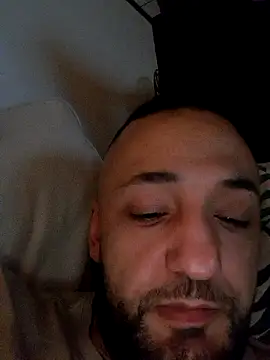 Snapshot of Reeeks69 chatting on 02-23-25, 03:35 Reeeks69 online show from 02-23-25, 03:35