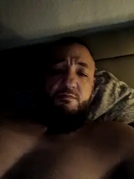 Snapshot of Reeeks69 chatting on 09-22-25, 05:09 Reeeks69 online show from 09-22-25, 05:09