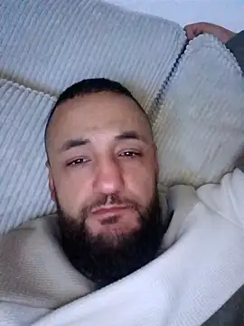 Snapshot of Reeeks69 chatting on 11-01-25, 06:32 Reeeks69 online show from 11-01-25, 06:32