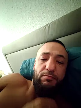 Snapshot of Reeeks69 chatting on 04-06-26, 06:03 Reeeks69 online show from 04-06-26, 06:03