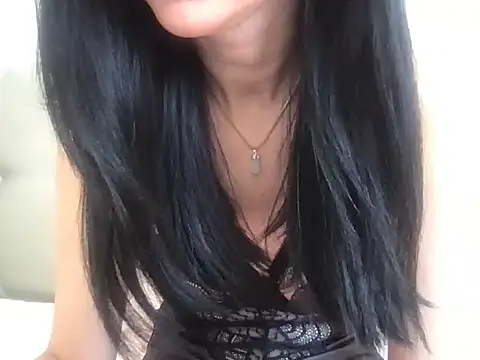 paolajonez online show from 06-28-26, 02:34