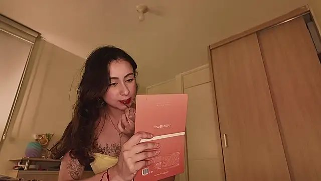 juanasnz99 online show from 05-22-26, 04:30