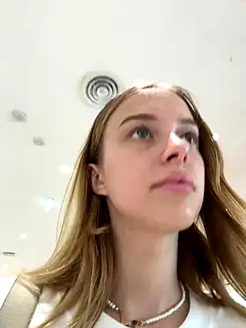 enjoy my beauty online show from 12-02-24, 05:04