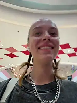 enjoy my beauty online show from 12-15-24, 05:02