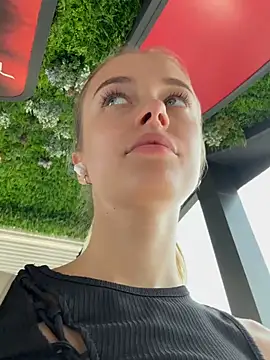 enjoy my beauty online show from 01-13-25, 04:39