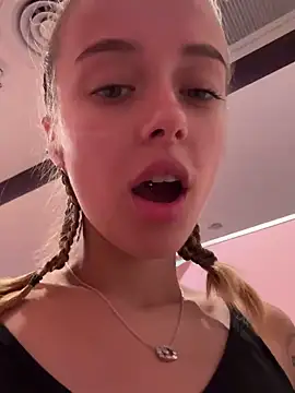 enjoy my beauty online show from 01-24-25, 04:16