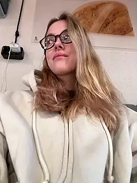 enjoy my beauty online show from 02-11-26, 06:51