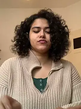 Snapshot of Curvydesifromgermany chatting on 01-23-25, 01:13 Curvydesifromgermany online show from 01-23-25, 01:13