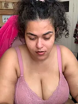 Snapshot of Curvydesifromgermany chatting on 06-26-26, 09:03 Curvydesifromgermany online show from 06-26-26, 09:03