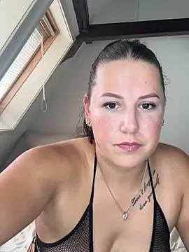 Snapshot of xlinastarrx chatting on 07-16-26, 08:53 xlinastarrx online show from 07-16-26, 08:53