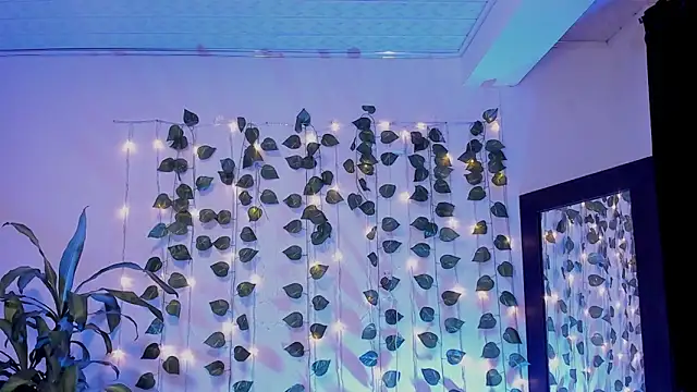 mariiana-diaz online show from 02-26-25, 10:20