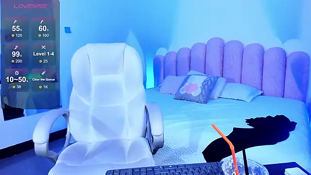 Haanna   online show from 12-21-24, 09:36