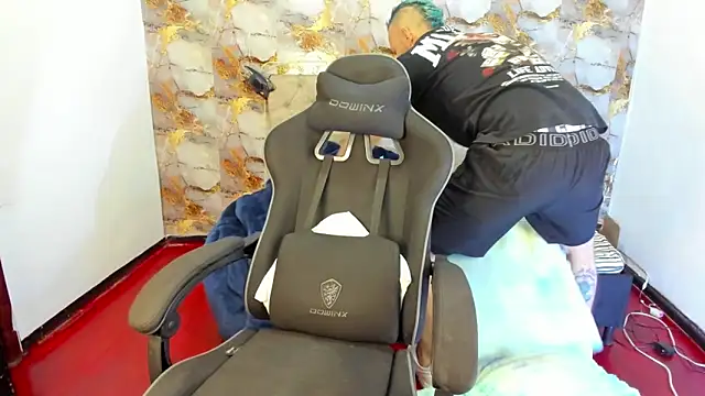 Damon Bakert online show from 04-13-26, 02:11