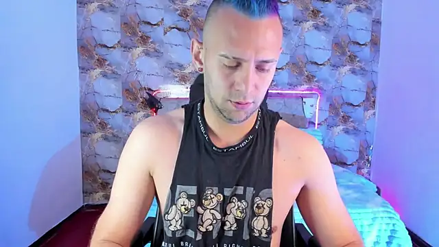 Snapshot of Damon_Bakert chatting on 04-24-26, 02:41 Damon Bakert online show from 04-24-26, 02:41