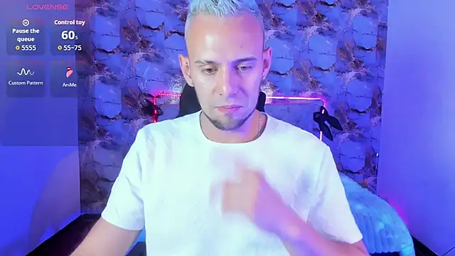 Snapshot of Damon_Bakert chatting on 07-11-26, 10:44 Damon Bakert online show from 07-11-26, 10:44