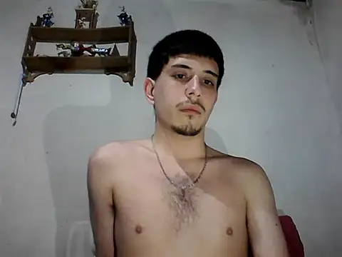 Snapshot of Elvergonn2105 chatting on 10-01-25, 04:18 Elvergonn2105 online show from 10-01-25, 04:18