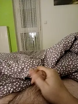 Snapshot of BennoSingle chatting on 02-10-25, 08:00 BennoSingle online show from 02-10-25, 08:00