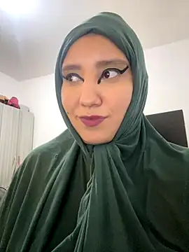 hannahayat online show from 11-14-25, 08:51