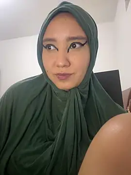 hannahayat online show from 11-19-25, 09:26