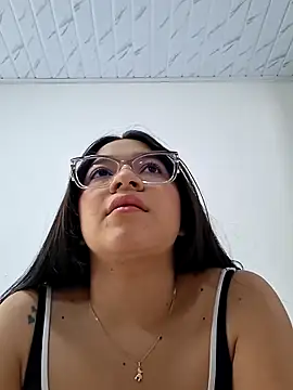 -VICKKY online show from 02-02-26, 02:05