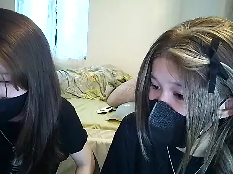 thithi8369 online show from 04-10-26, 06:40