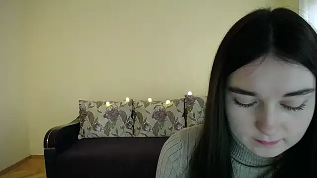 Pretty shy online show from 02-07-25, 12:39