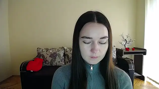 Pretty shy online show from 10-11-25, 08:13