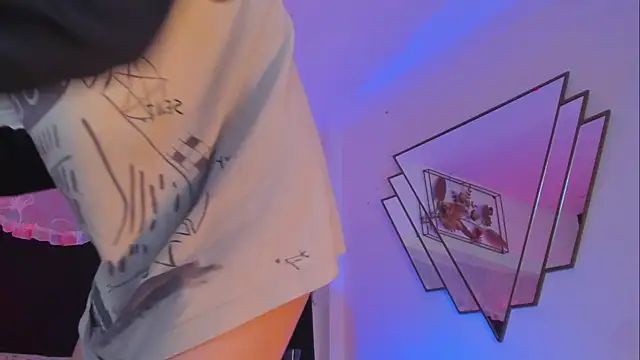 BonnieCute  online show from 01-08-26, 12:35