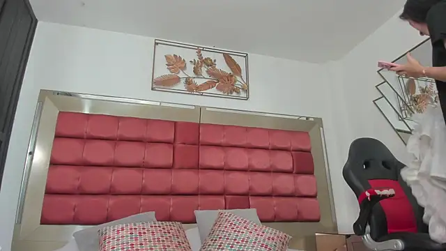 Snapshot of BonnieCute_ chatting on 07-02-26, 12:44 BonnieCute online show from 07-02-26, 12:44