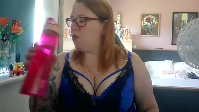 Snapshot of NikiDeeOfficial chatting on 07-02-26, 11:05 NikiDeeOfficial online show from 07-02-26, 11:05
